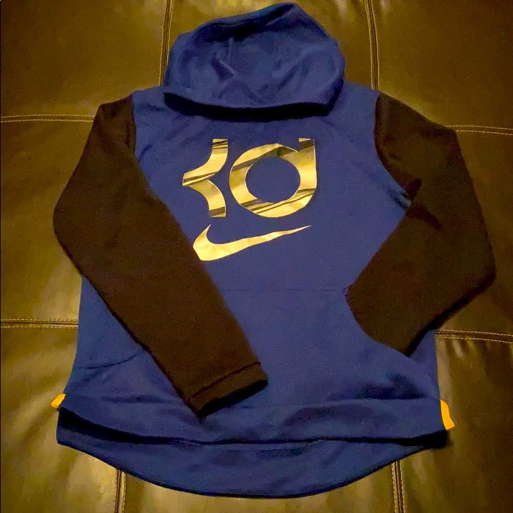 Boy’s Nike hoodie